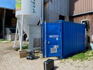 Mobiler Pellet-Heizcontainer zur temporären Wärmeversorgung von Baustellen, Industrieanlagen und Gebäuden