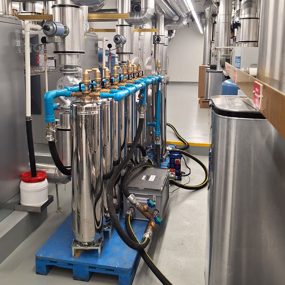 Nachbehandlung von Kreislaufwasser im Umlaufverfahren mit mobiler Wasseraufbereitung Aqua Ronda