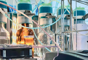Präzise Wasseranalyse im Labor – Grundlage für effiziente und sichere Heiz- und Kühlsysteme